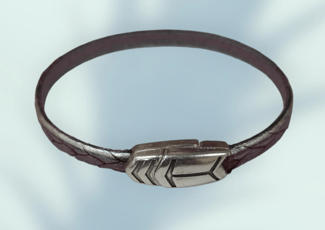 Bracelet fantaisie fermoir fleche aimanté 