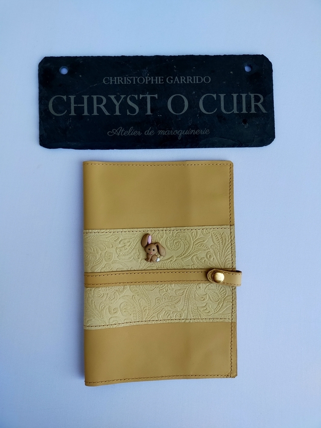 Protège-carnet de santé en cuir